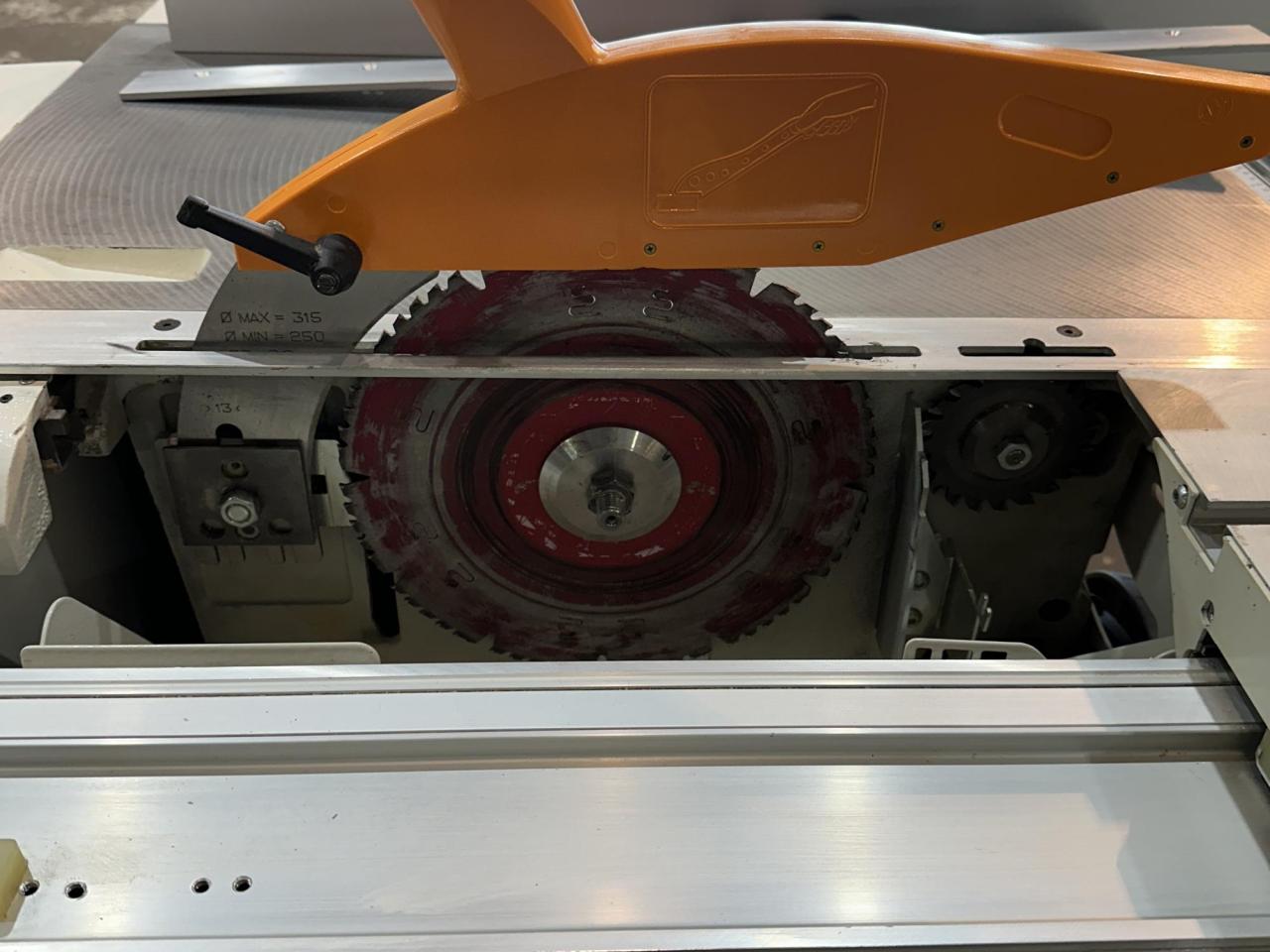 Banc de scie coulissant 220V 1 phase