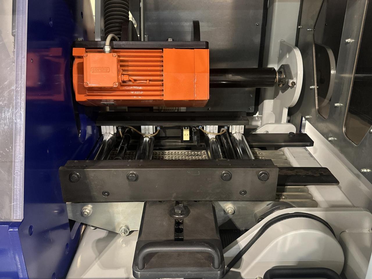 Cut-off saw