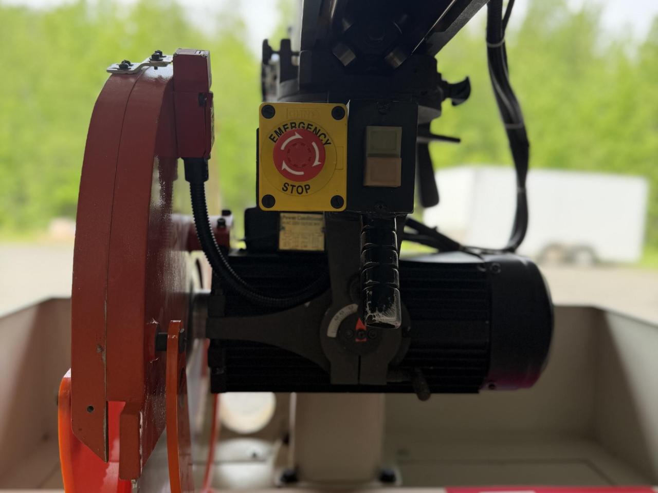 radial arm saw