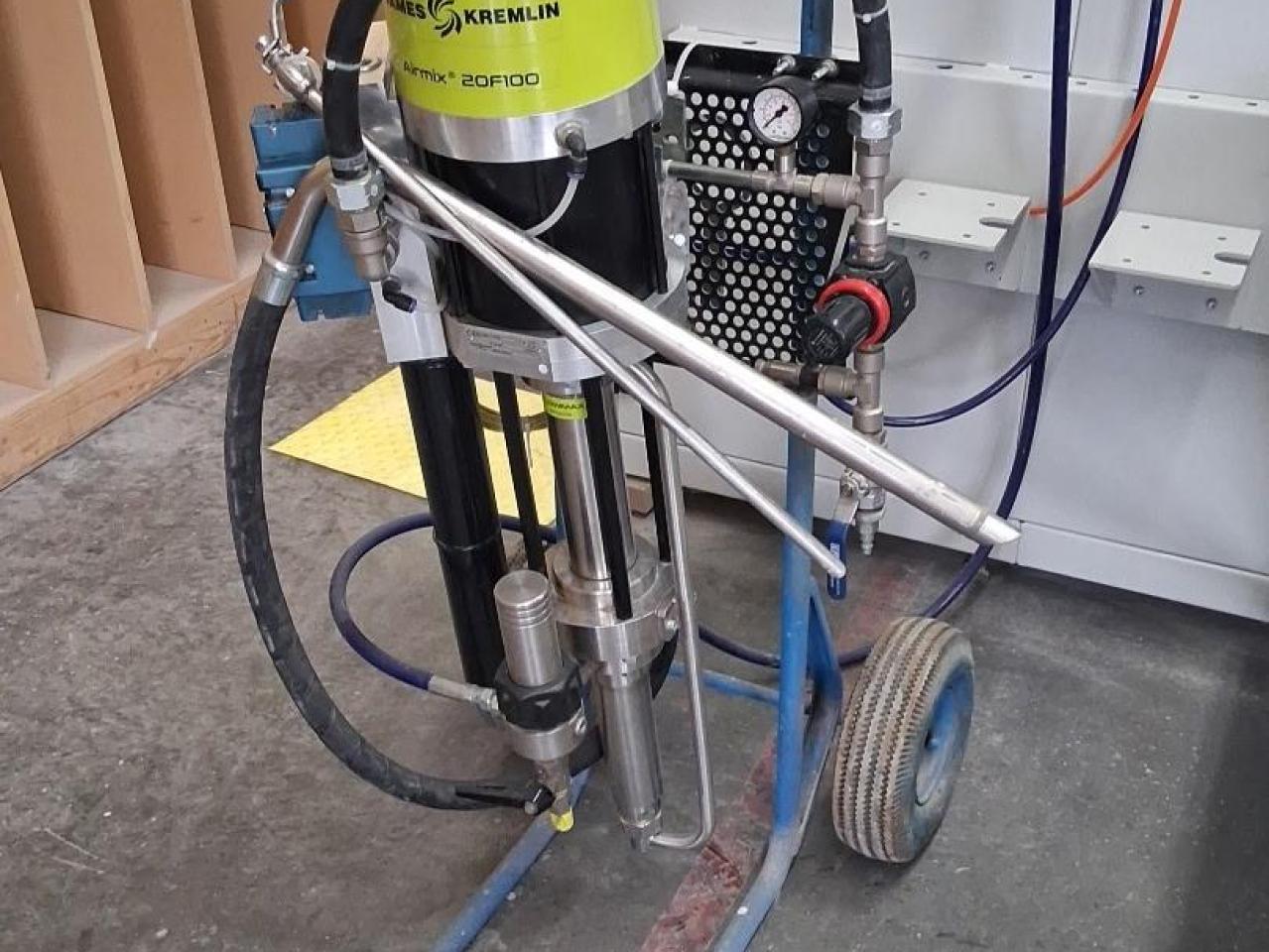 Spray booth